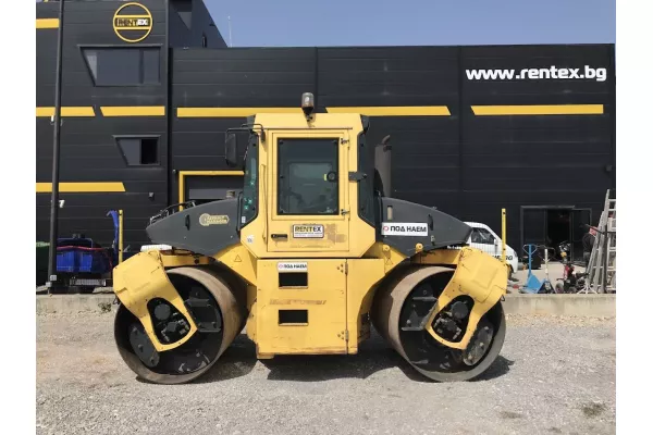 Валяк - двубандажен 12000кг Bomag BW174